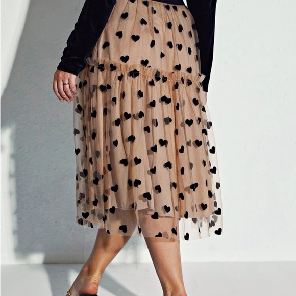 Shein Curve mesh overlay skirt - Picture 8 of 12